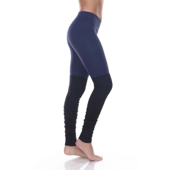 Alo Goddess Leggings Blue And Black - Picture 1 of 15